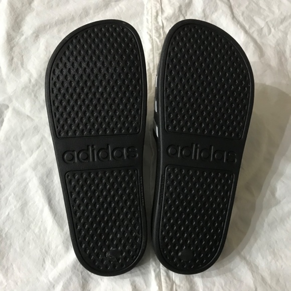Adidas 3 Stripes Adilette Shower Slides Unisex Size 7 Black White - Picture 3 of 5
